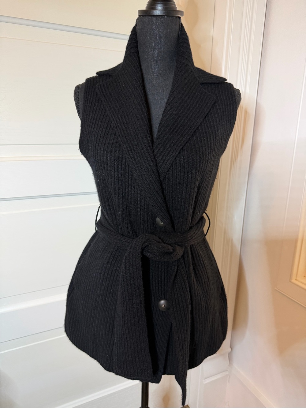 Vince Black Ribbed Sleeveless Belted Cardigan Vest